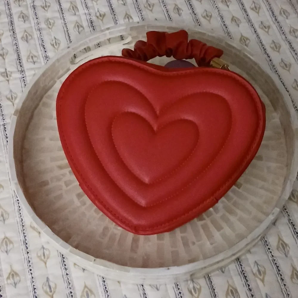 Red Heart Shaped Crossbody Bag, Y2K Novelty Shoulder Bag, Purse, Tote - Picture 6 of 12